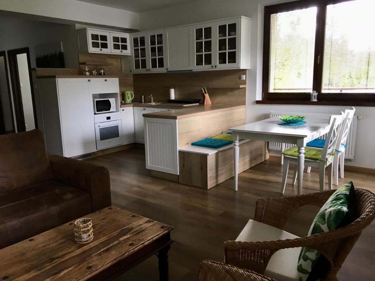 Apartman Kristof Tatranská Lomnica Exteriör bild